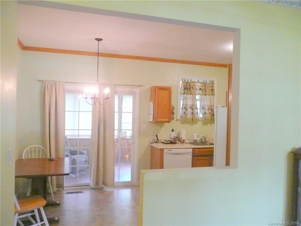122 Woodcreek Circle - Photo 5