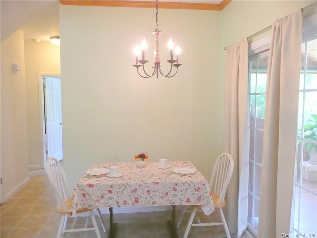 122 Woodcreek Circle - Photo 7