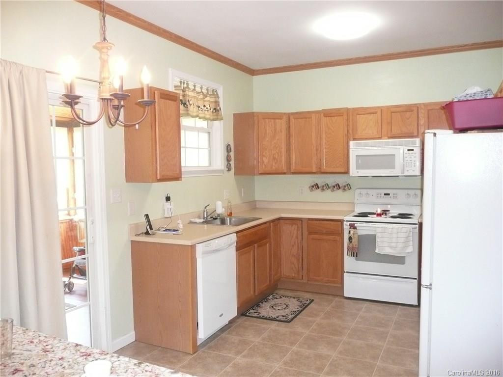 122 Woodcreek Circle - Photo 8
