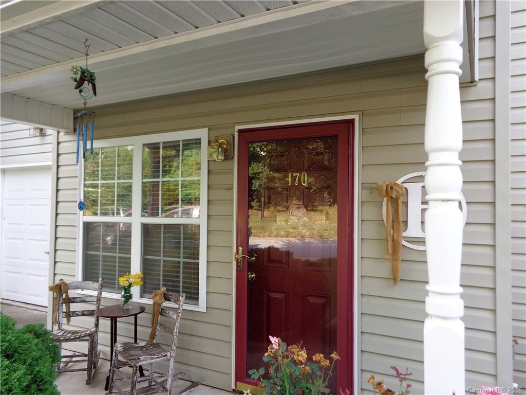 170 Wiltshire Circle #37 - Photo 2