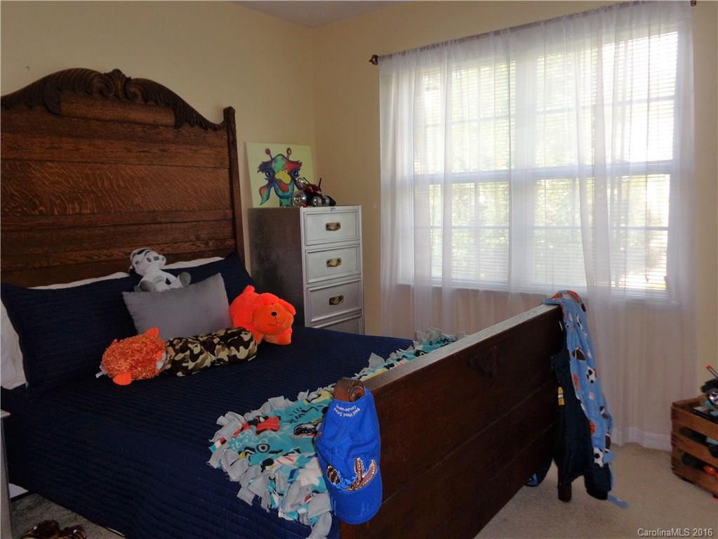 170 Wiltshire Circle #37 - Photo 17