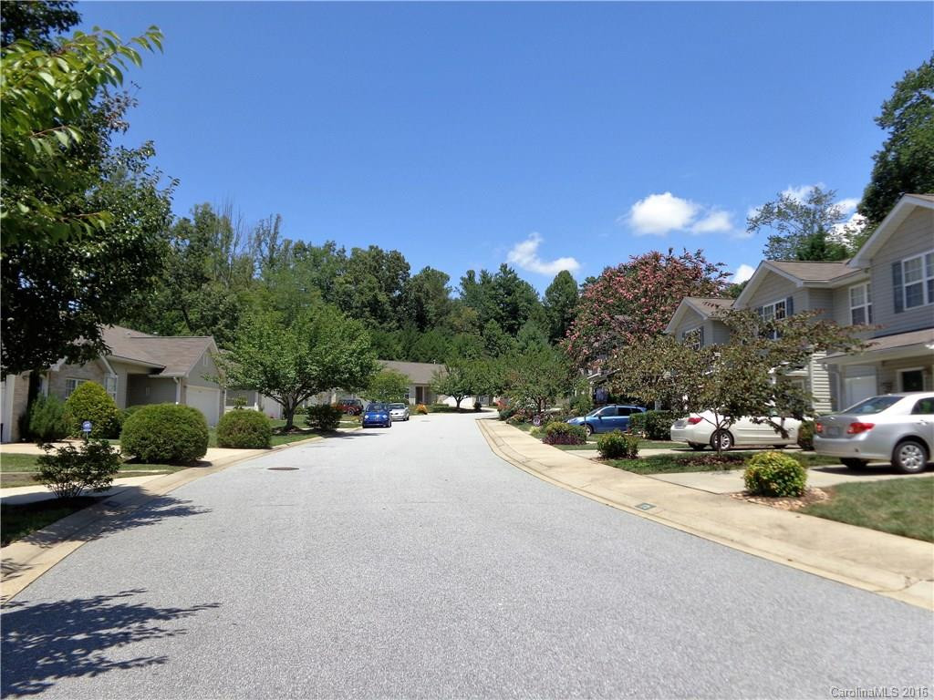 170 Wiltshire Circle #37 - Photo 5