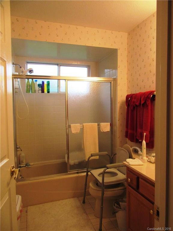 1054 Saddlebrook Drive #42 - Photo 10