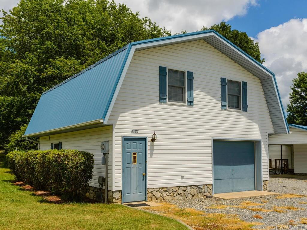 1178 Bailey Street - Photo 3