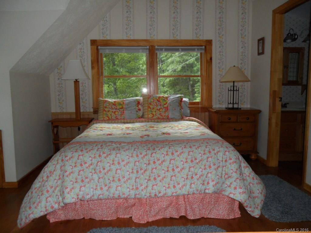 375 Daly Drive - Photo 14