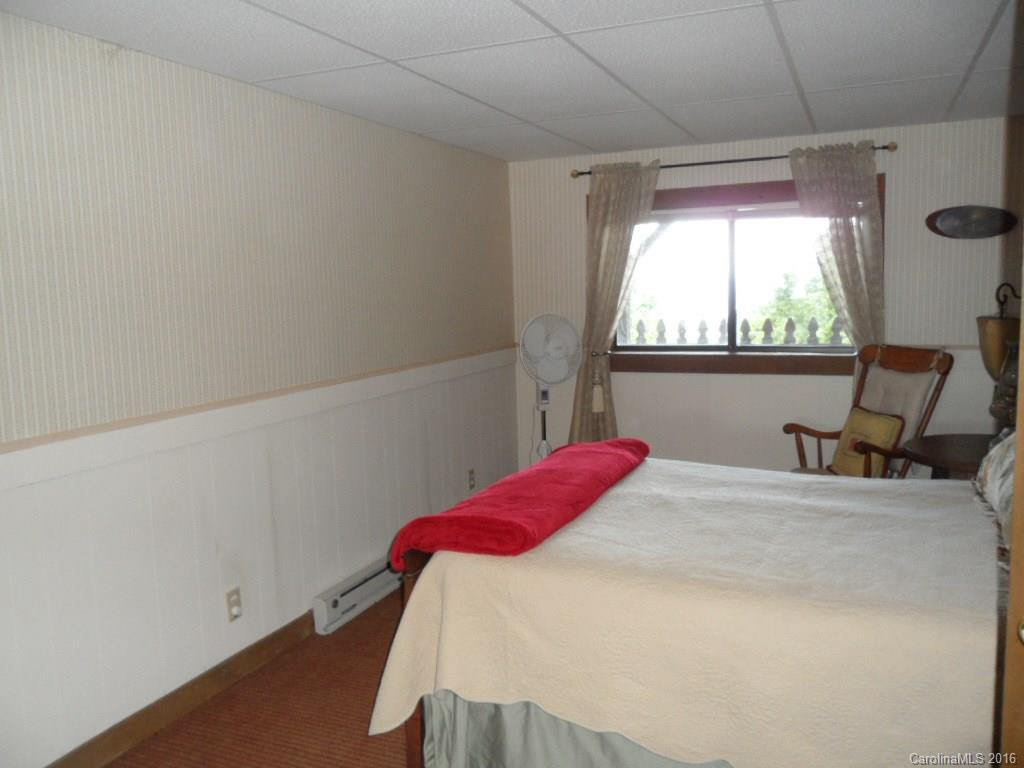 375 Daly Drive - Photo 15