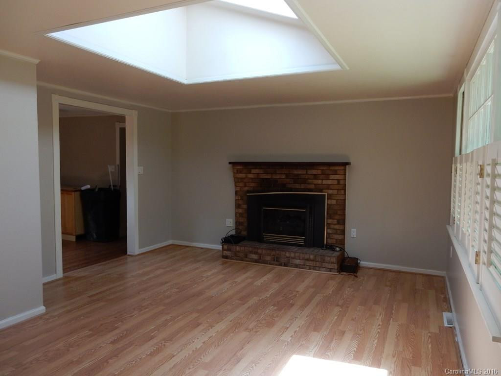 185 Warren Creek Road - Photo 2