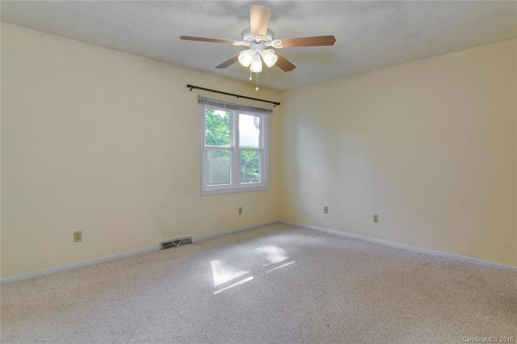 39 Golden Oaks Lane - Photo 18