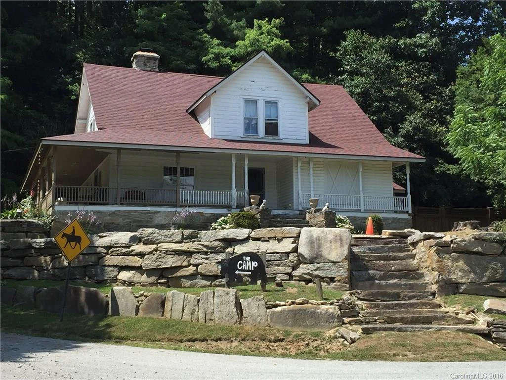 1444 Middle Fork Road
