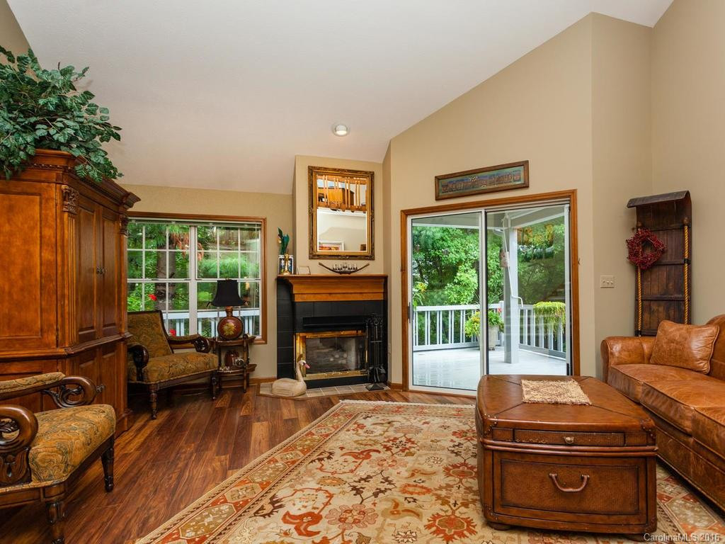 344 Laurel Park Place - Photo 3