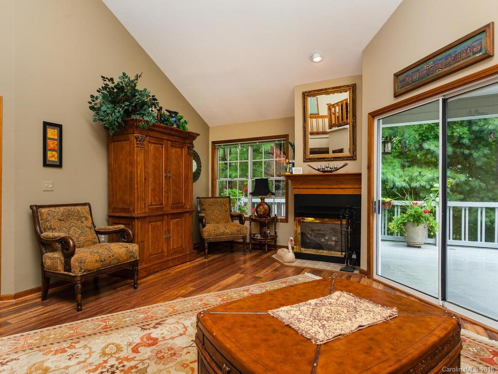 344 Laurel Park Place - Photo 4