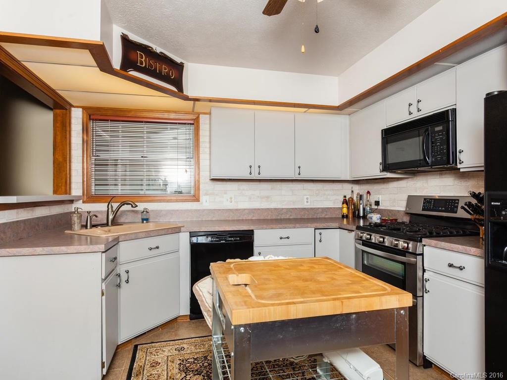 344 Laurel Park Place - Photo 7