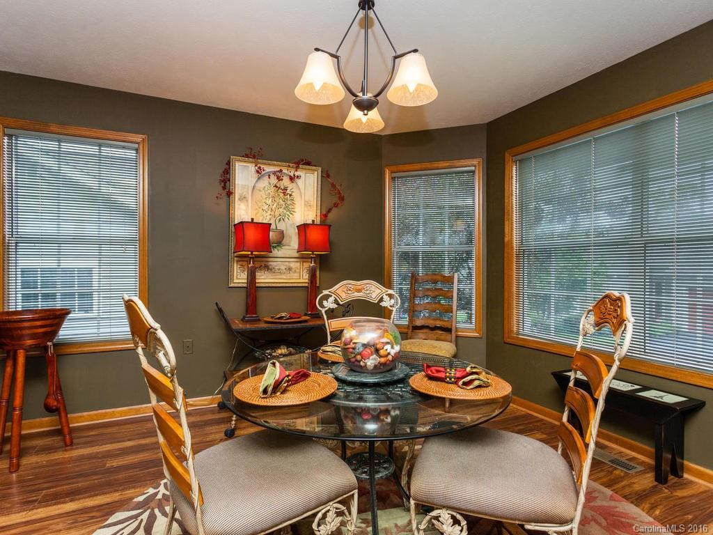 344 Laurel Park Place - Photo 8