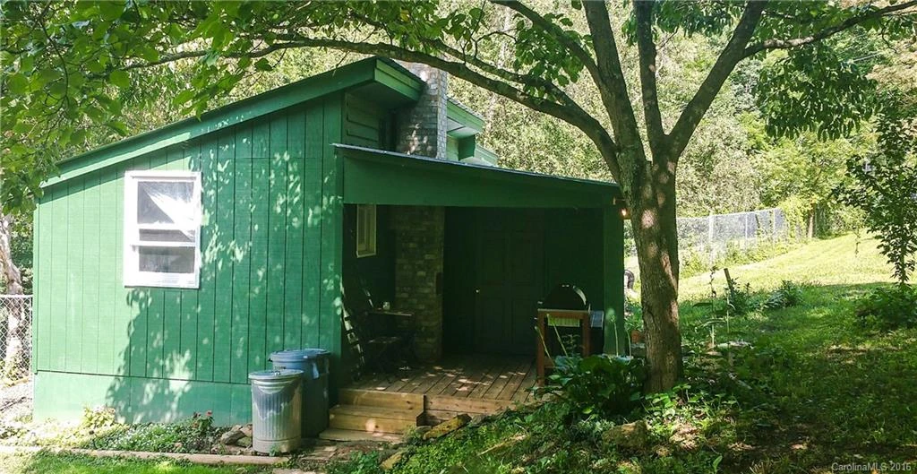 8 Shirleys Way