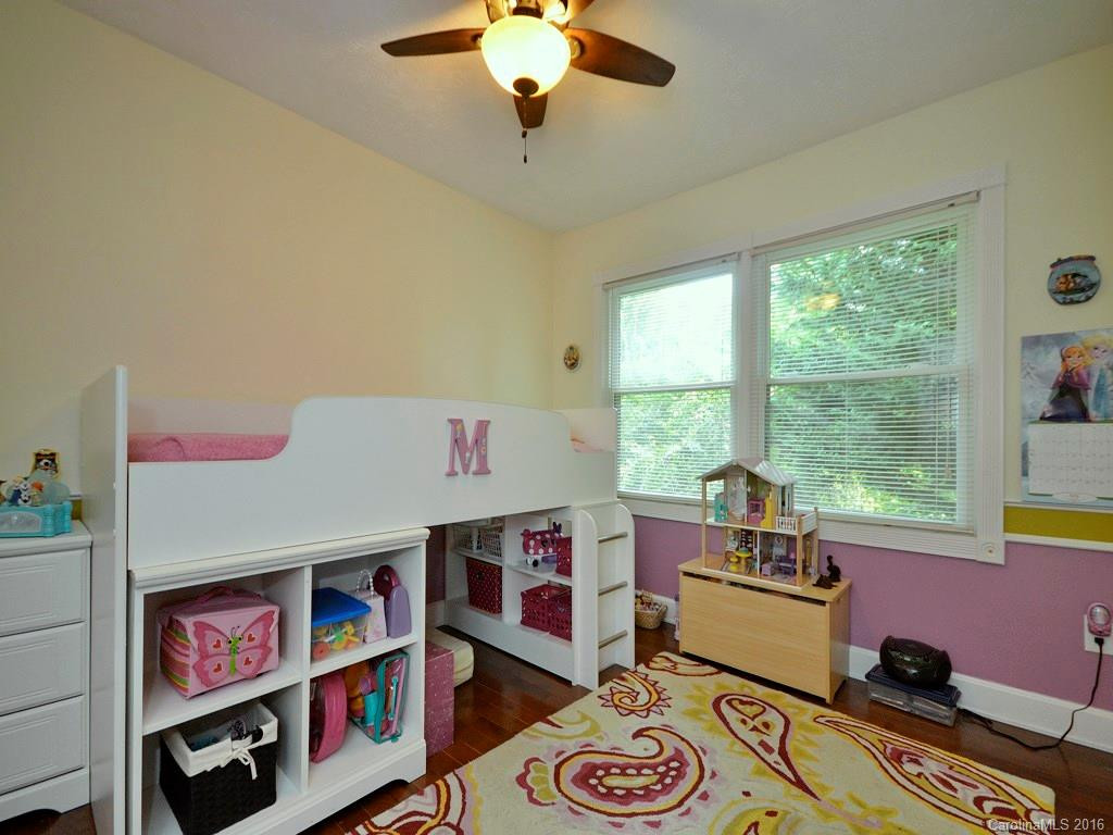 215 Pine Tree Court - Photo 11