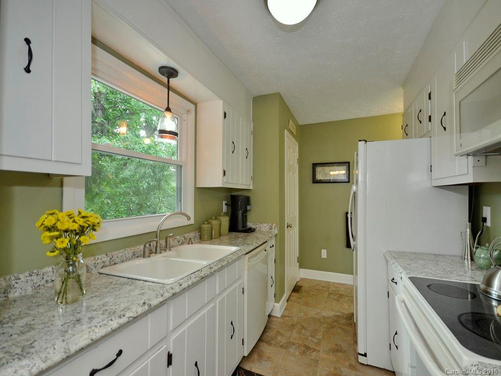215 Pine Tree Court - Photo 5