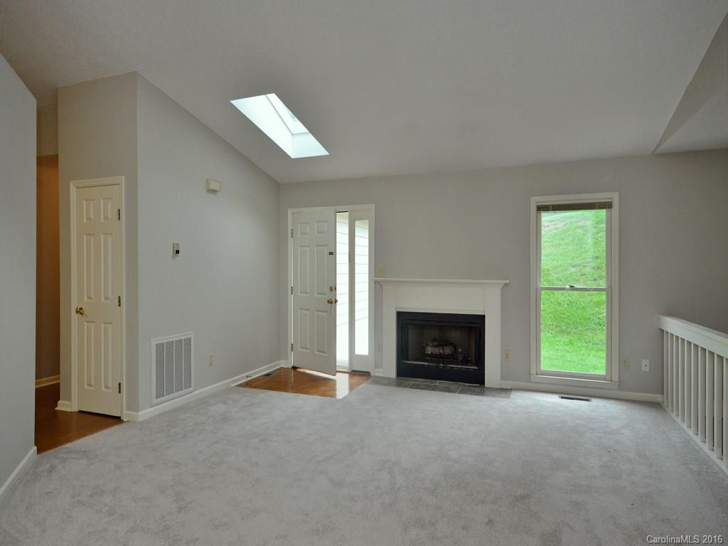112 Averys Creek Lane - Photo 2
