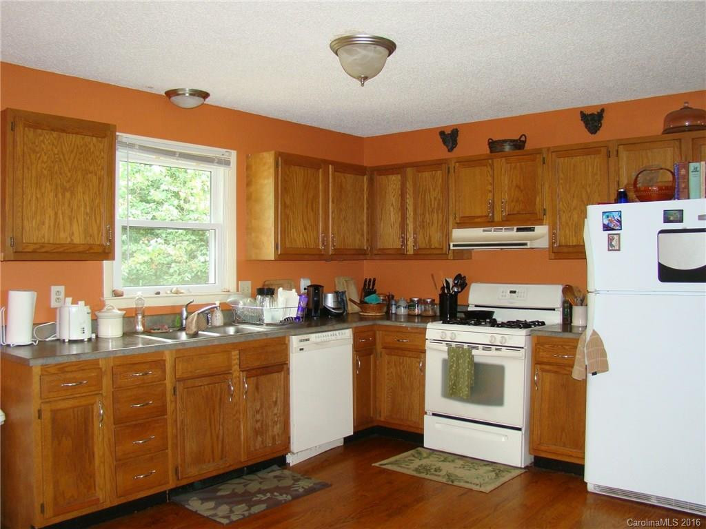 1360 Jupiter Road - Photo 5