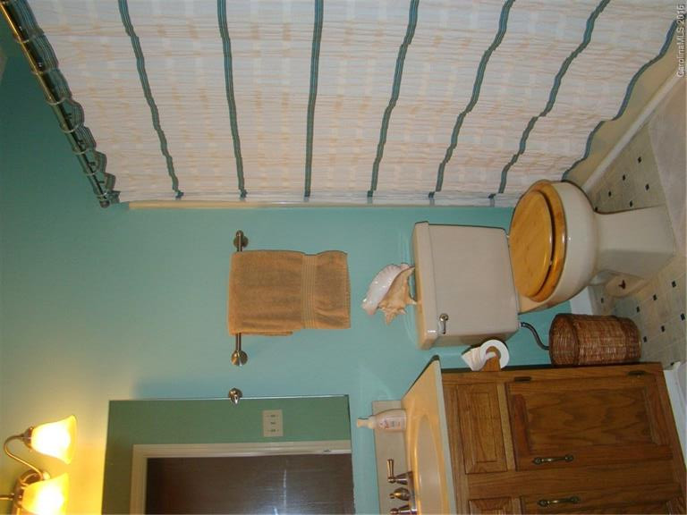 1360 Jupiter Road - Photo 9