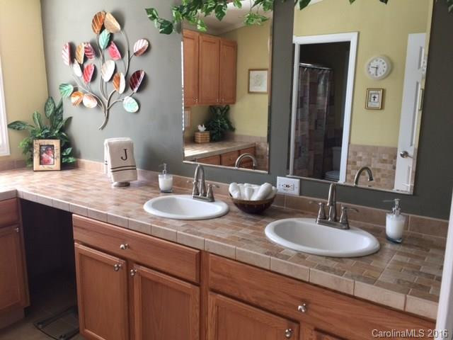 707 Bridges Farm Road - Photo 10