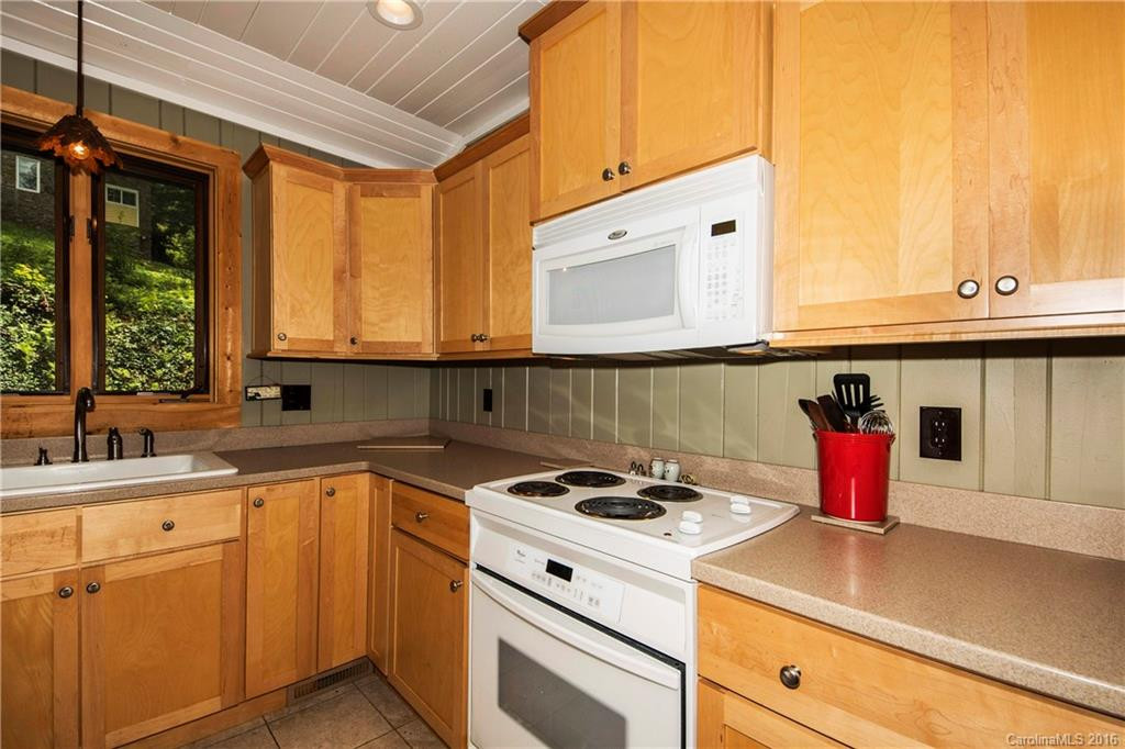 295 Woodland Road - Photo 8