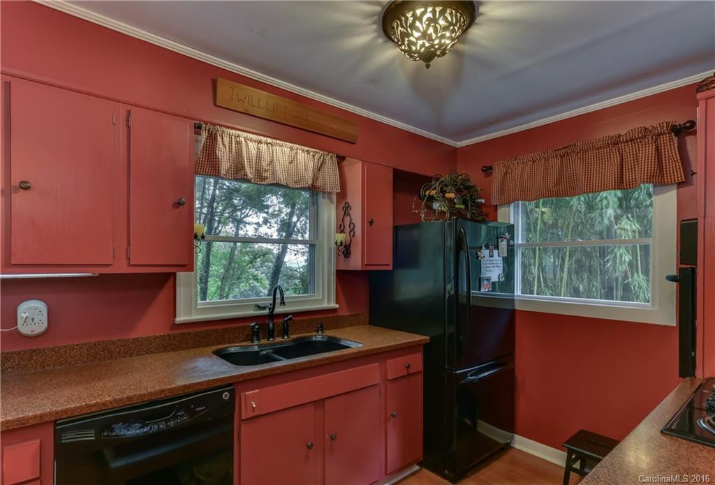 106 Marion Street - Photo 11