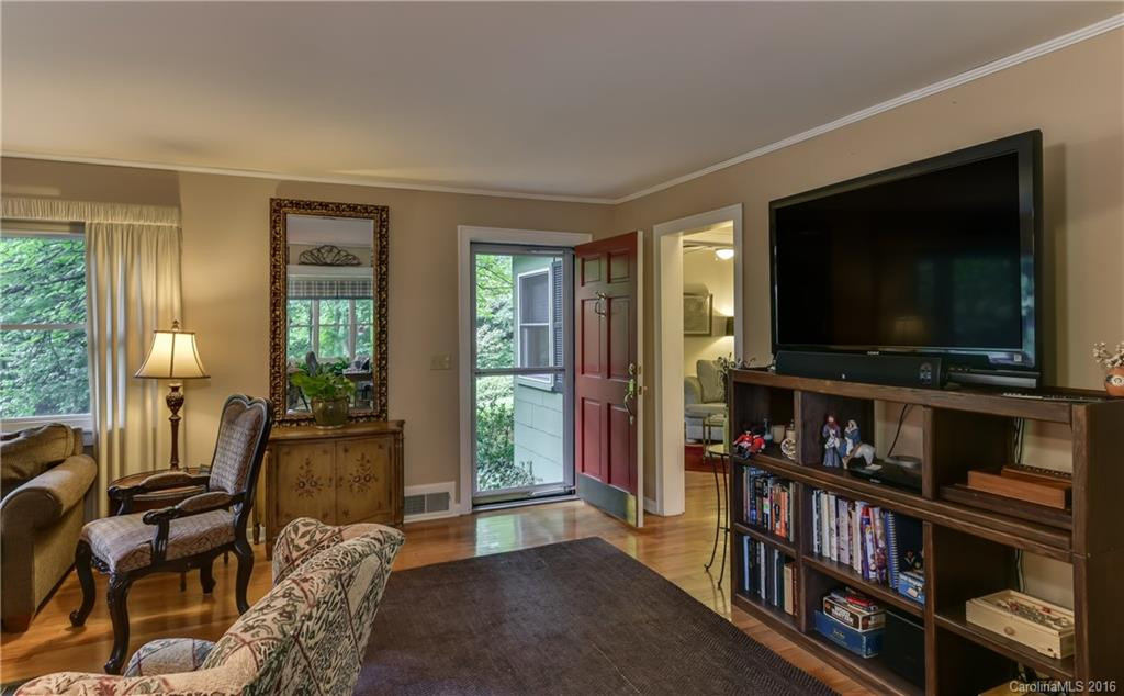 106 Marion Street - Photo 9
