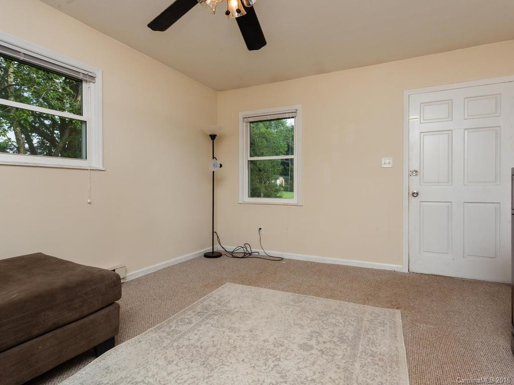 6 Waterford Court - Photo 7