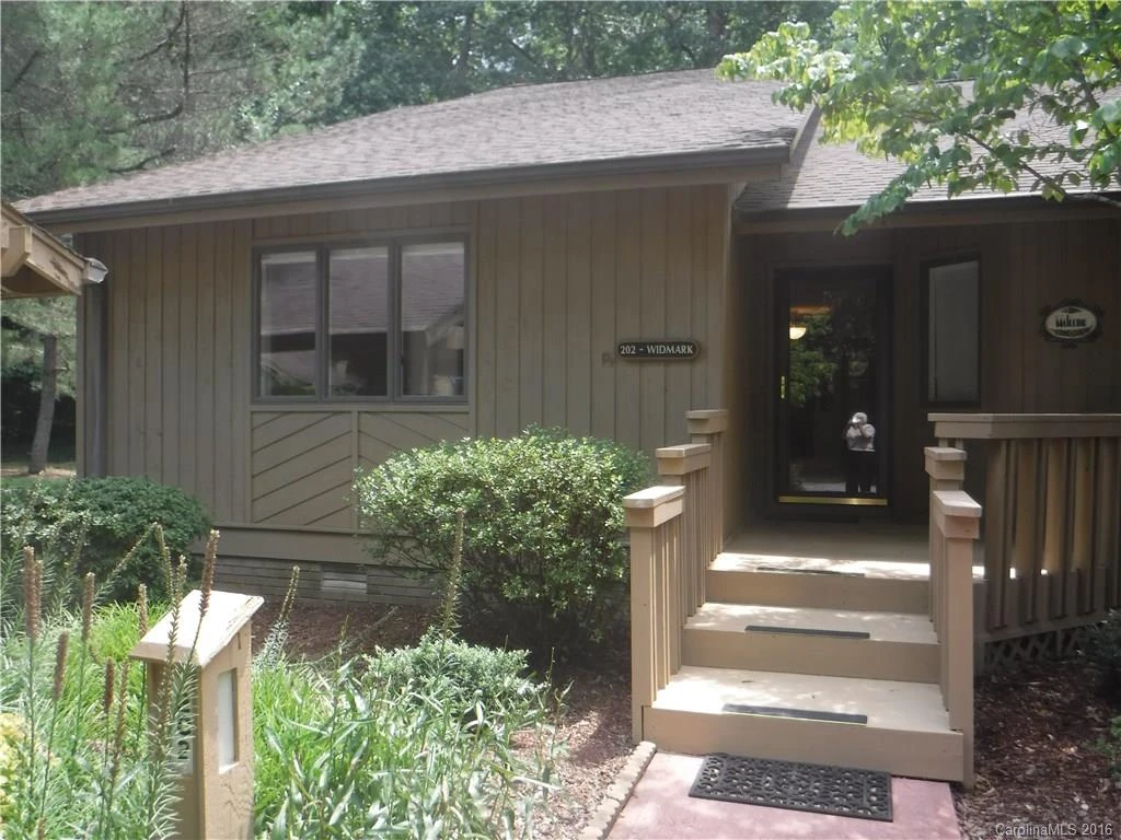 202 Laurel Oak Lane #202