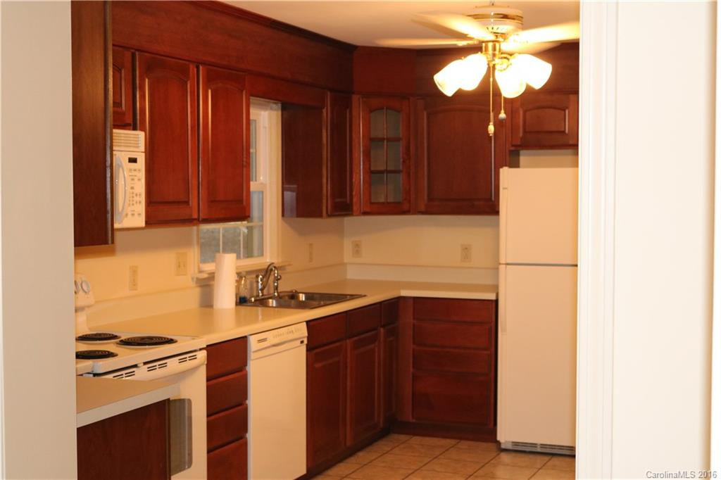 406 Forest Hills Circle - Photo 12