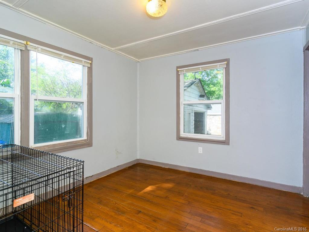 712 Center Street - Photo 15