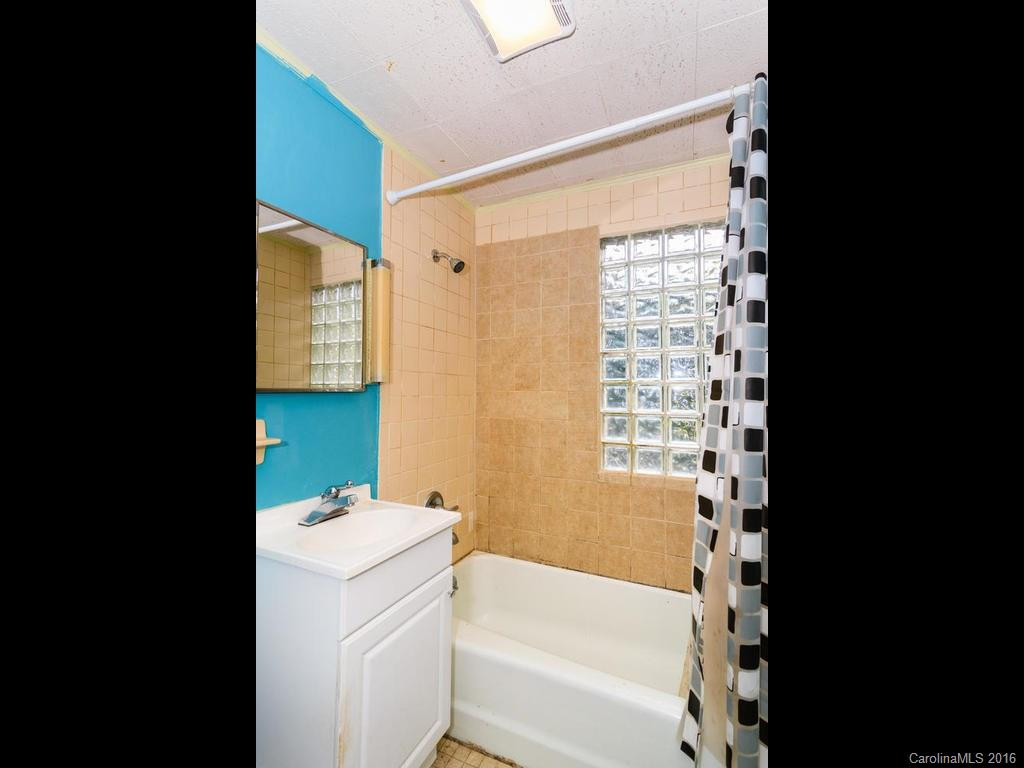 712 Center Street - Photo 18