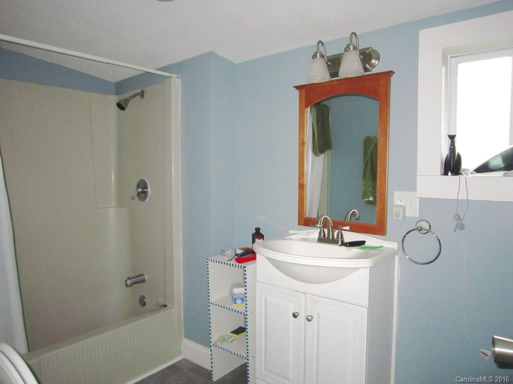557 North Louisiana Avenue - Photo 8