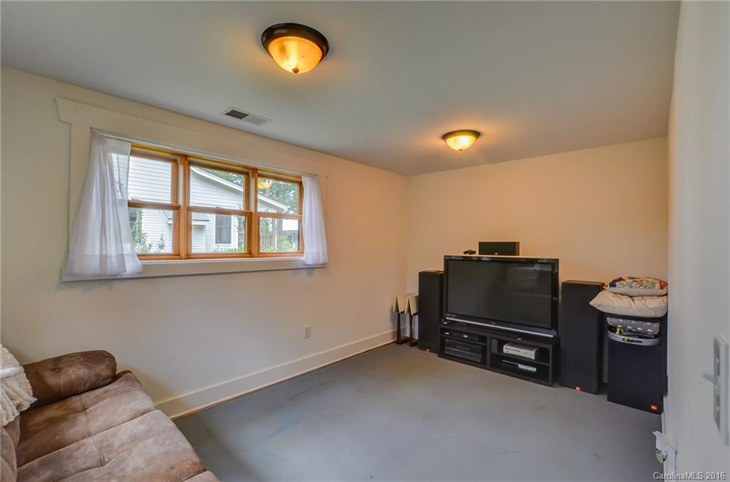 13 Reynolds Road - Photo 15