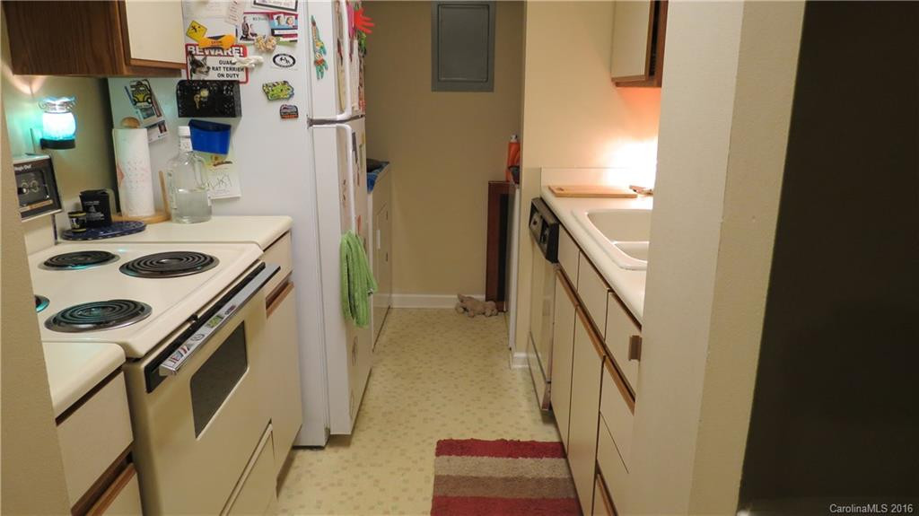 110 Heywood Road #4D - Photo 5