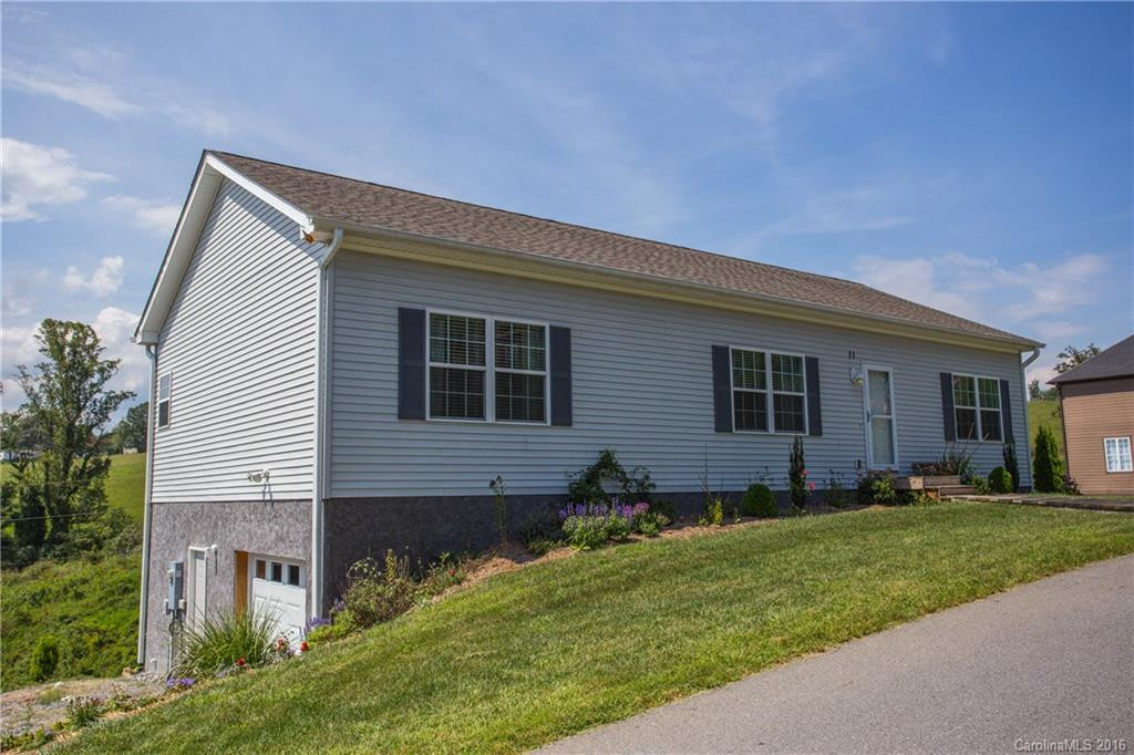 11 Little Oak Road