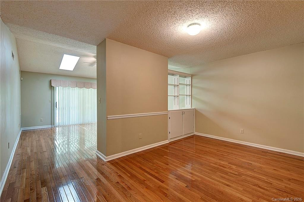 1502 Hyde Park Drive #1502 - Photo 7