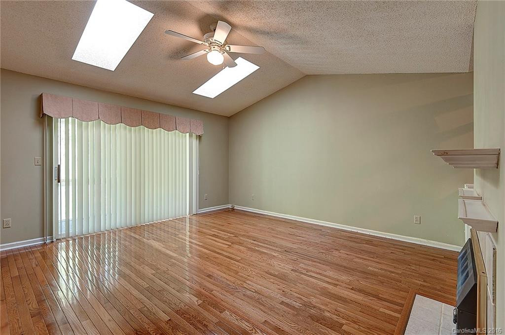 1502 Hyde Park Drive #1502 - Photo 9