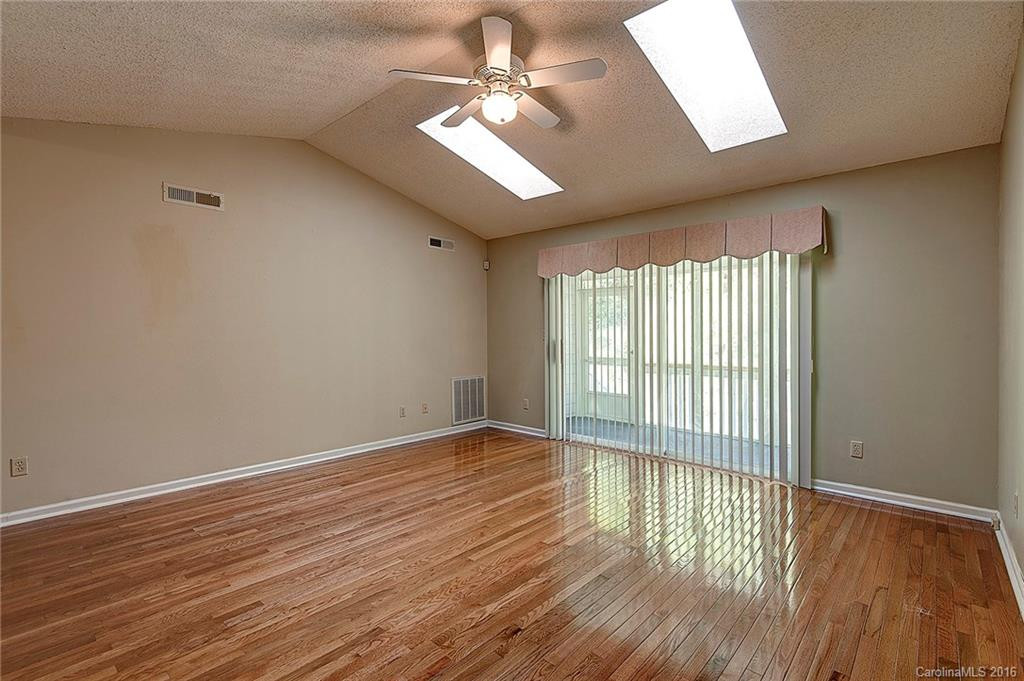 1502 Hyde Park Drive #1502 - Photo 10