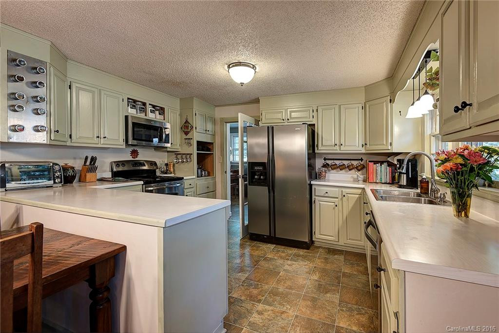 55 Lindsey Road - Photo 5