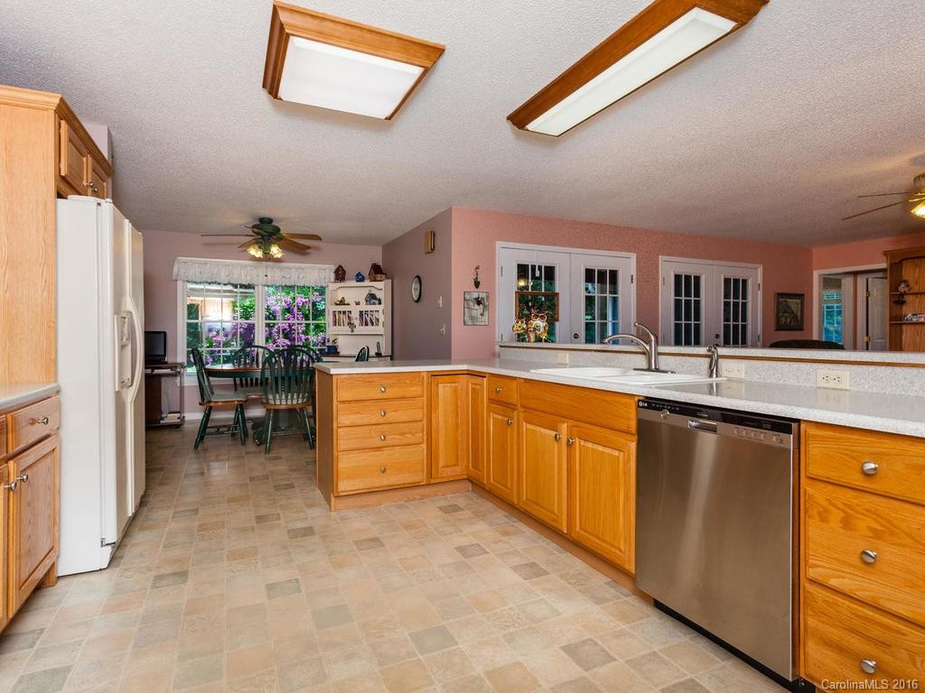 16 Beaumont Drive - Photo 9