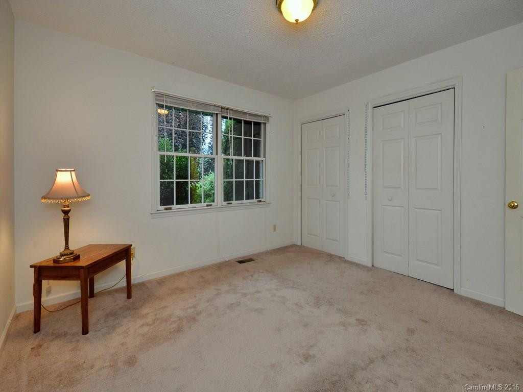 32 Bobwhite Hill - Photo 7