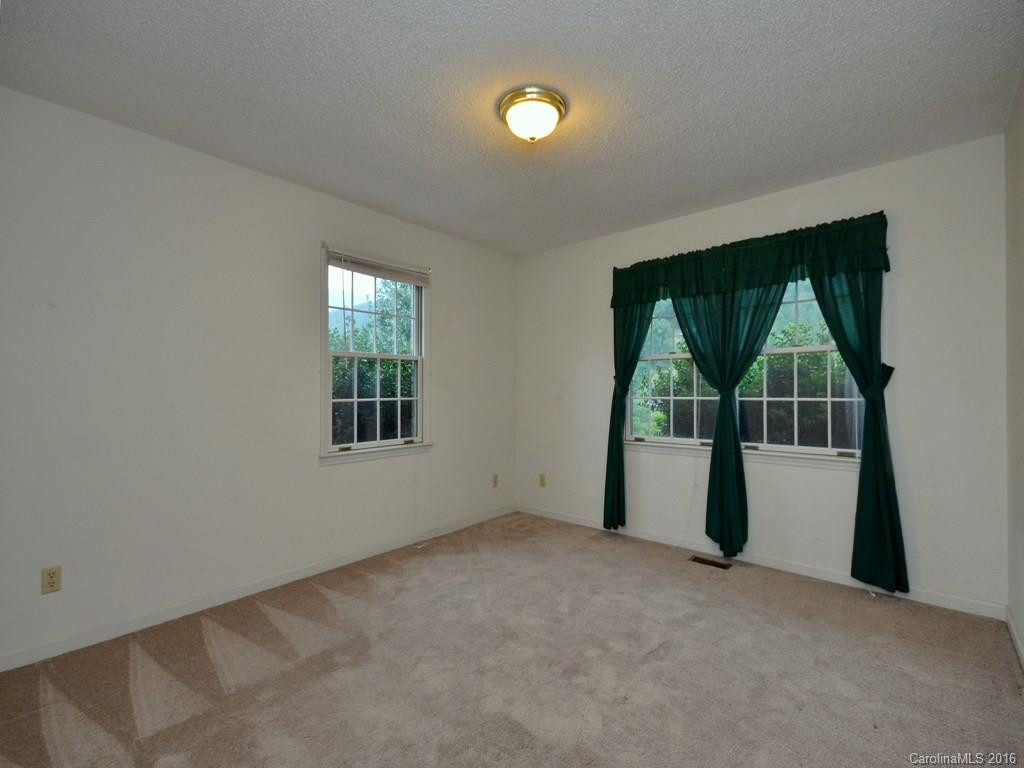 32 Bobwhite Hill - Photo 8