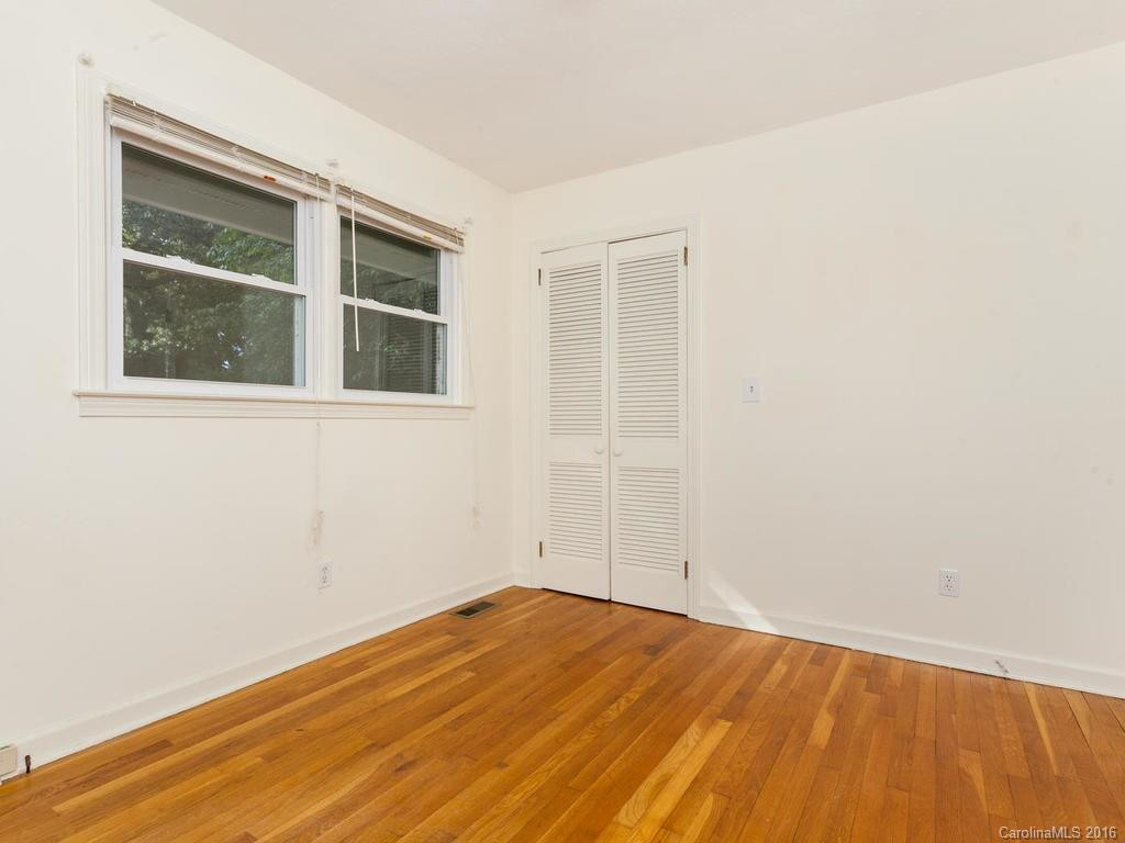 309 Dixon Drive - Photo 16