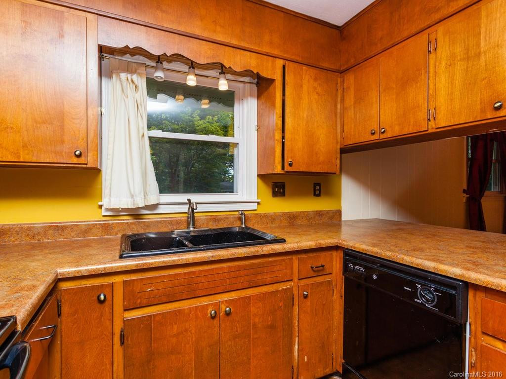 309 Dixon Drive - Photo 8