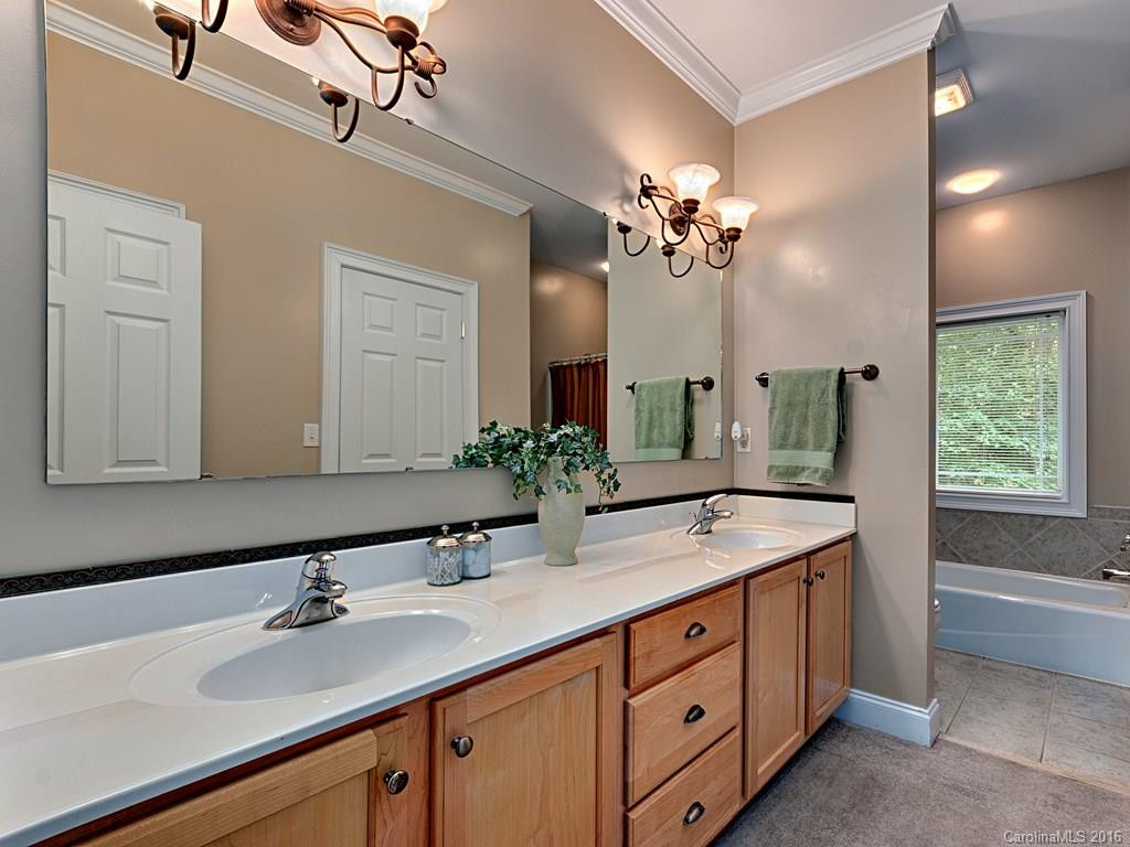 84 Old Spring Drive - Photo 10