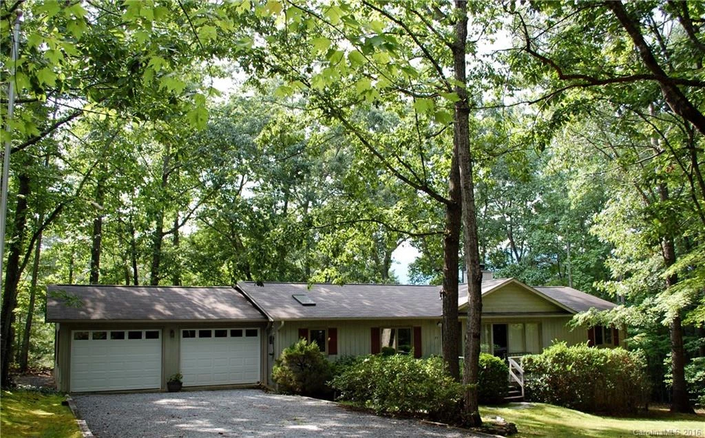 83 Oakwood Lane