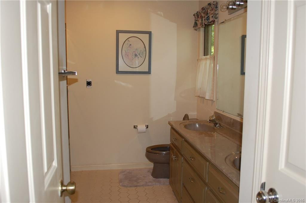 83 Oakwood Lane - Photo 13