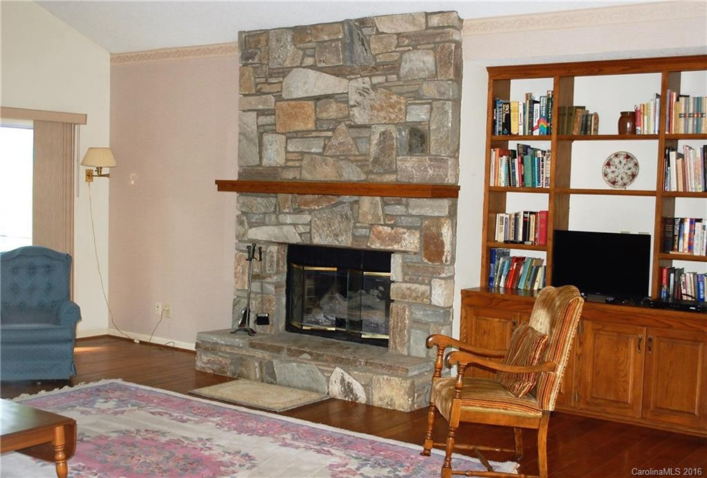 83 Oakwood Lane - Photo 7