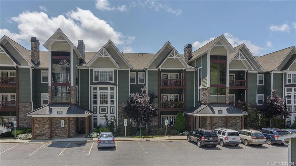 1000 Olde Eastwood Village Boulevard #206